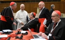 Kết thúc phiên họp cuối cùng của Công nghị hồng y đầu tiên