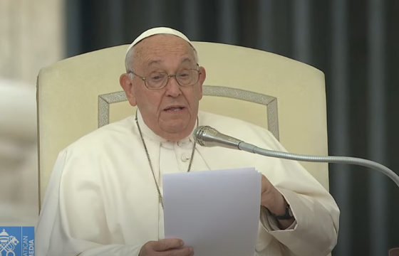 Tiếp kiến chung 16/10/không 2024 - ĐTC Phanxicô: Đức tin giải thoát chúng ta khỏi nỗi sợ rằng mọi sự kết thúc sau cái chết