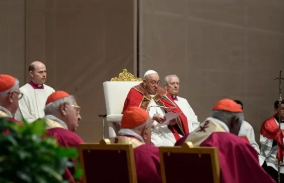 ĐTC cử hành Thánh lễ cầu nguyện cho các Hồng y và Giám mục qua đời trong một năm qua