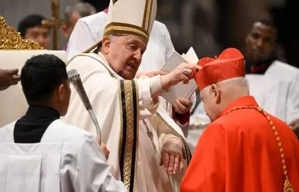 Đức Thánh Cha chủ sự Công nghị phong 21 Hồng y