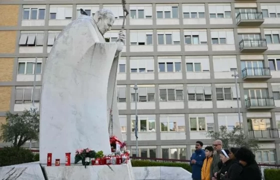 Cập nhật sức khoẻ của Đức Thánh Cha (tối 27 & sáng 28/2): tiếp tục có dấu hiệu cải thiện