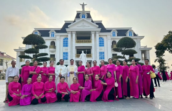 Ngày Tĩnh Huấn cho ban Điều Hành Hội Mân Côi  5 Giáo Hạt tại Quảng Bình