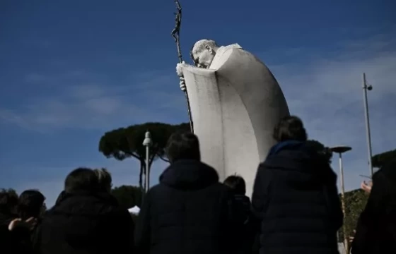 Đức Thánh Cha tại bệnh viện Gemelli (tối 2/3): Tình trạng ổn định, không dùng máy thở