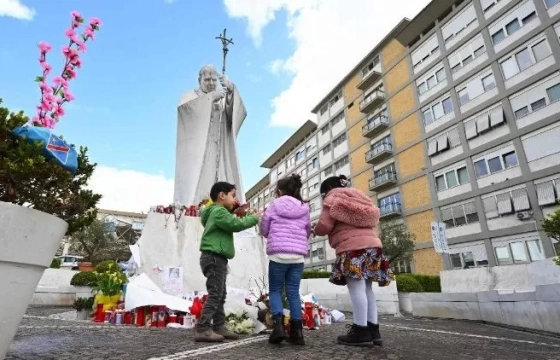 Đức Thánh Cha suy niệm cho Kinh Truyền Tin (16/3): Trở thành những người mang ánh sáng và bình an của Đức Kitô