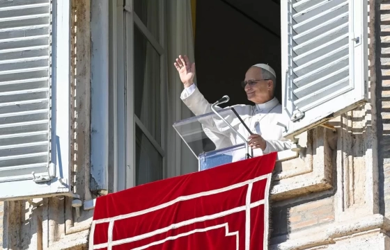 Kinh Truyền Tin (11/1): Chúa mang lấy mọi sự thuộc về chúng ta