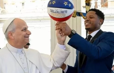 Tiếp kiến chung 08/04/2026 - ĐTC Lêô XIV: Tất cả mọi Kitô hữu đều được mời gọi nên thánh